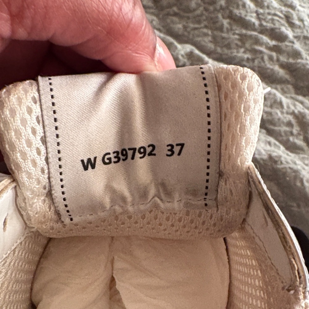 CHANEL Metallic Silver and Gray Sneakers - Picture 4 of 11